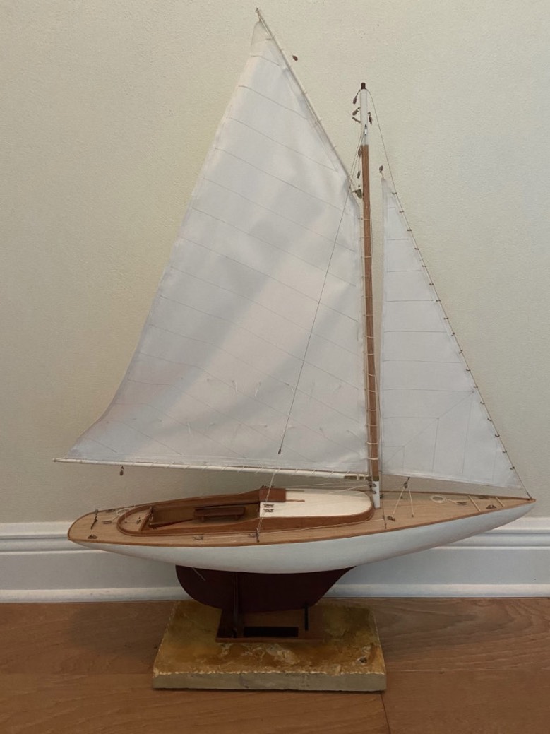 dark_harbor_sailing_sloop_low_res